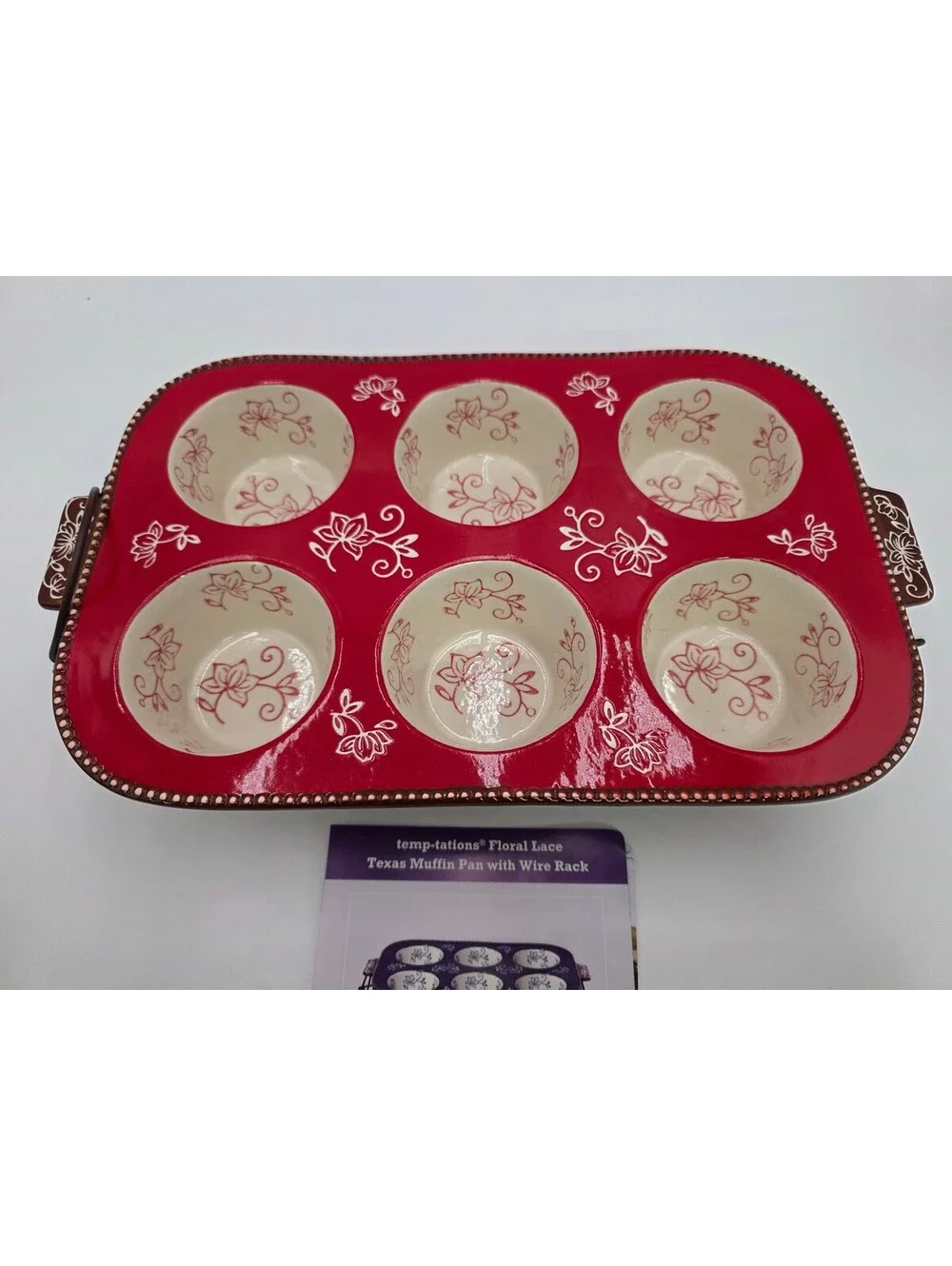 temp-tations Floral Lace Texas Muffin Pan with Wire Rack